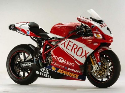 Ducati 999 F05 Team Xerox.jpg